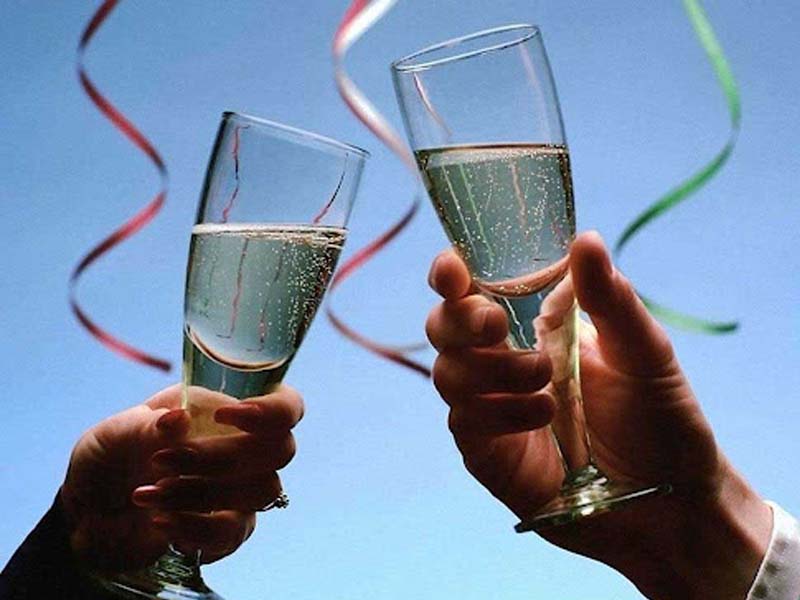 lady trieu - dalat flowerbomb gin