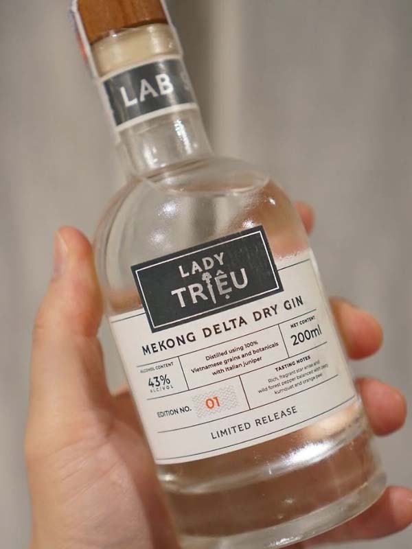 lady trieu - mekong delta dry gin