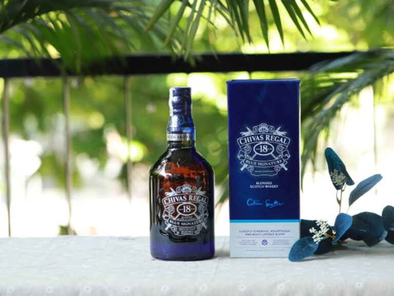 chivas 18 năm xanh - blue signature