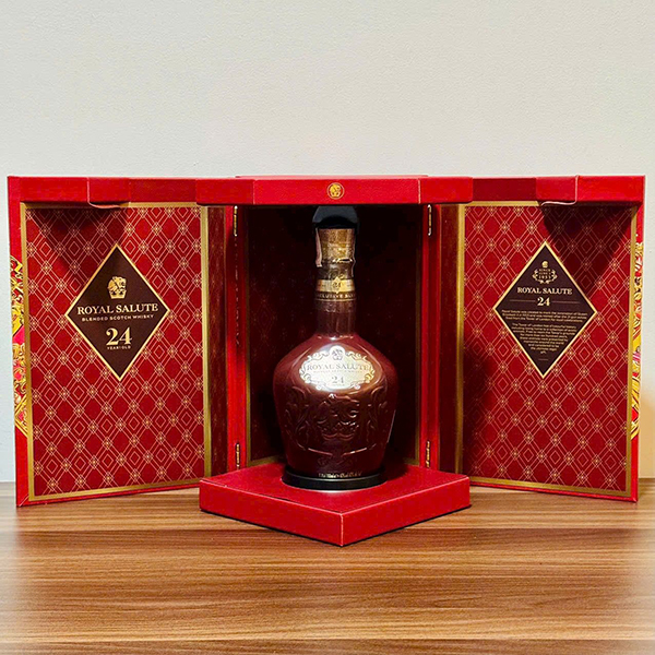 chivas 24 hộp quà tết 2026: biếu tặng sang trọng