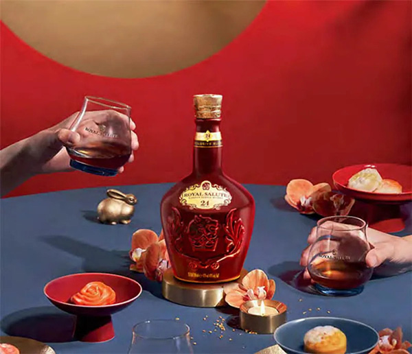 giá chivas 24 hộp quà tết 2026 cập nhật mới nhất