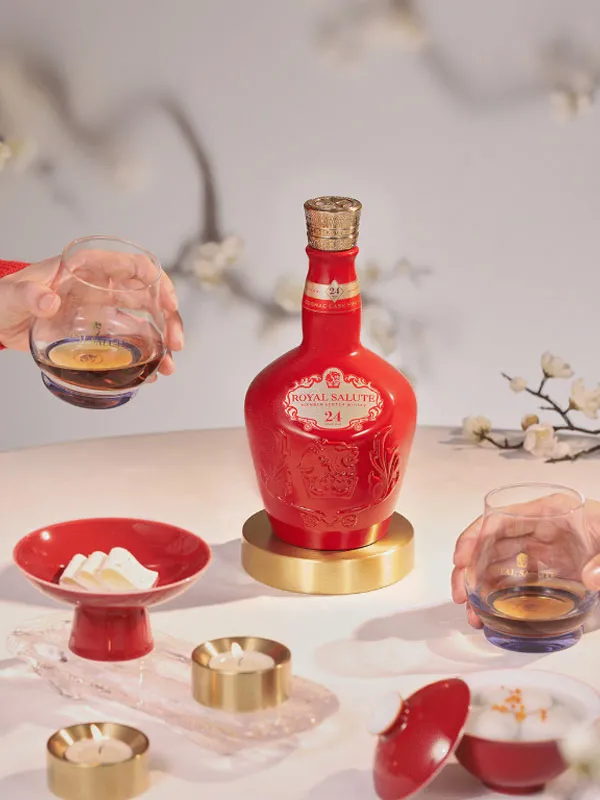 rượu whisky royal salute 24 exclusive blend