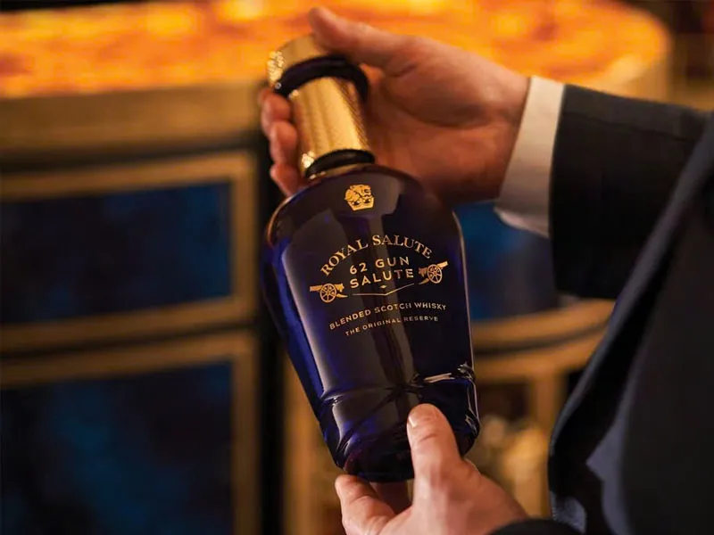 rượu whisky royal salute 62 gun salute the original reserve