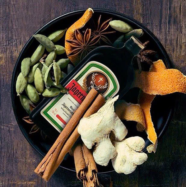 khám phá hương vị đặc trưng của rượu jägermeister