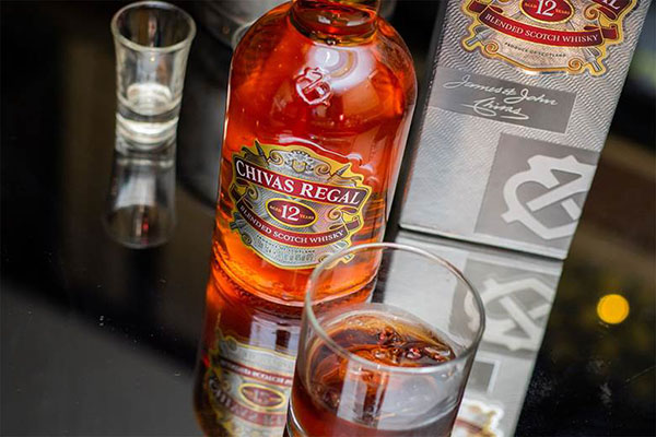 cách uống rượu whisky cho người mới: 7 chai ngon dễ uống cách uống rượu whisky cho người mới: 7 chai ngon dễ uống